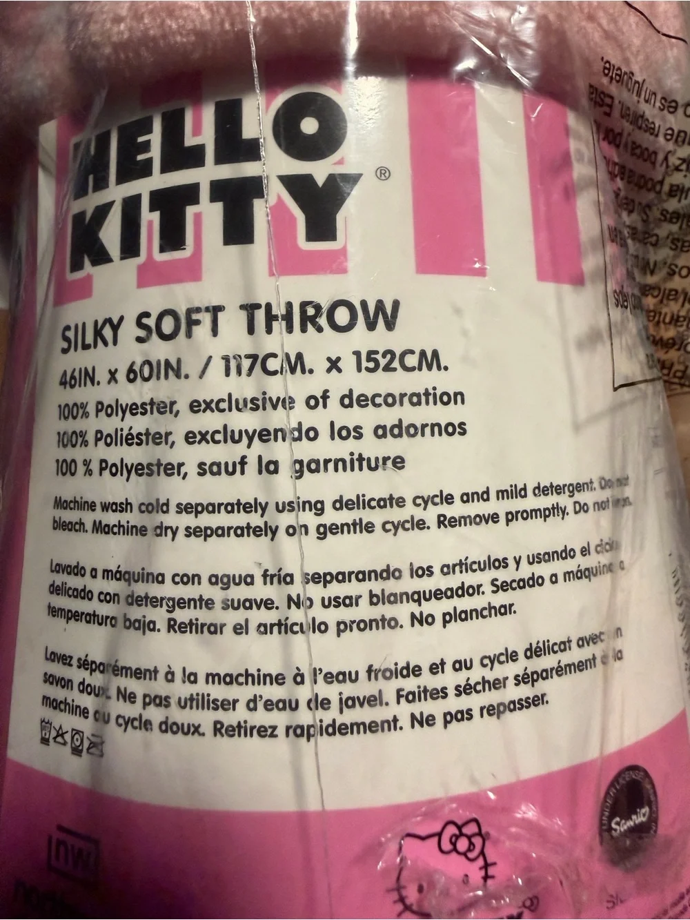 Sanrio Bedding Hello Kitty Pink Plush Throw Blanket with Bow Motifs